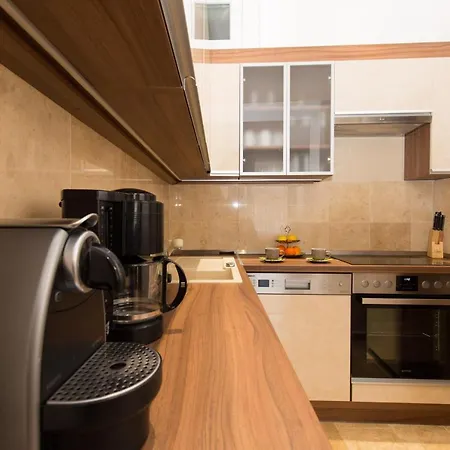 Elegant With Buda Castle View * 부다페스트