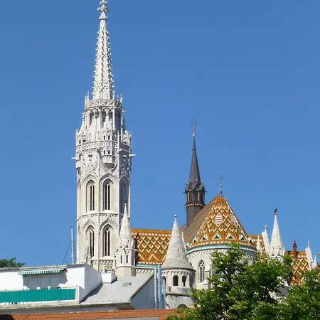 Elegant With Buda Castle View *