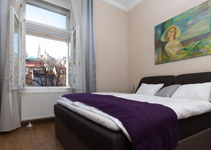 Elegant With Buda Castle View