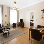 Elegant With Buda Castle View *